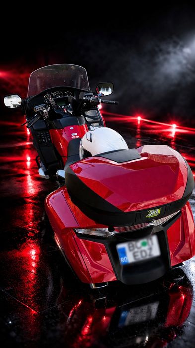 Honda Goldwing  F6B /      9.658 Km