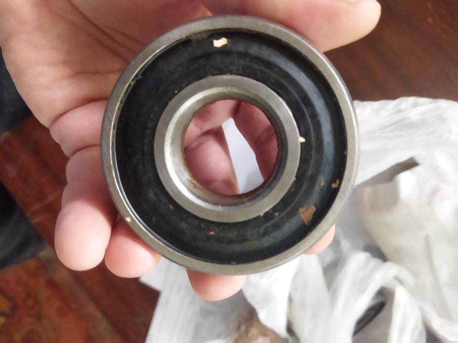 Продам подшипники.