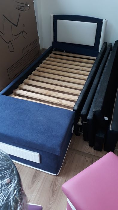 Vand pat de 1 persoana+ lada,tamburel depozitare