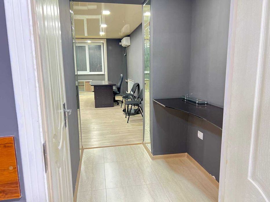 Аренда Офиса в центре города!Ориентир: улица Бабура,Рядом с Seoul Mun