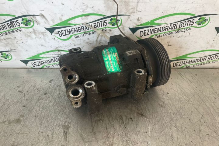 Compresor AC  8200117767 Dacia Logan prima generatie