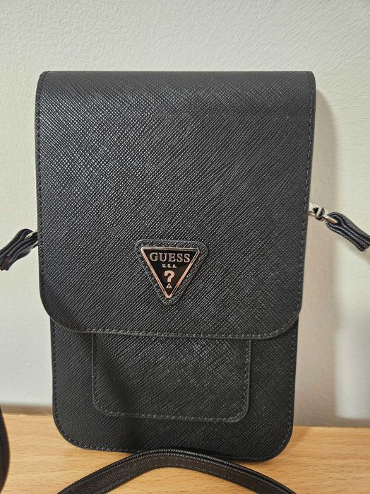 Дамска чанта Guess