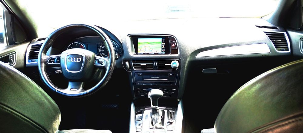 Audi Q5 S- line 2.0TDI