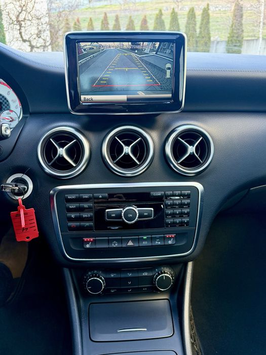 Mercedes Benz A200d Cutie 7G Full Panoramic/Harmann,Etc! Garantie 1 An