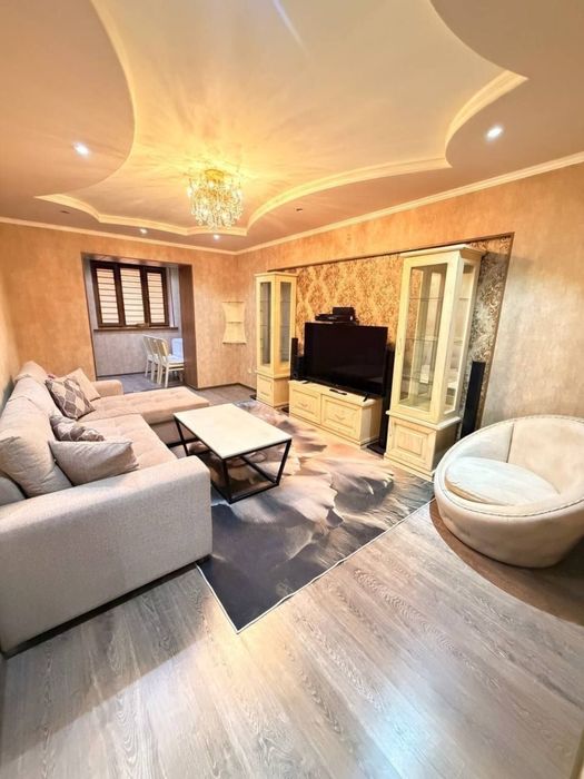 Чиланзар 5 Метро Новза Продается квартира 3/2/4 Раздельные комнаты