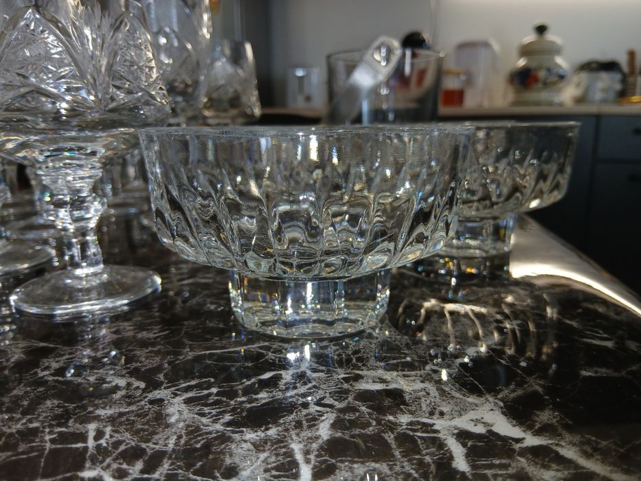 Кристални чаши  купа за лед и купички за ядки