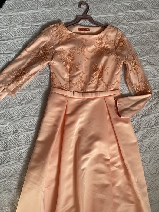 Платье вечернее