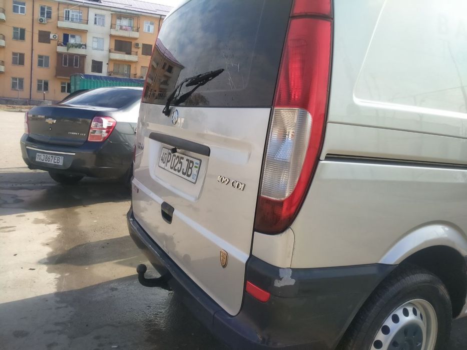 Мерседес бенс111