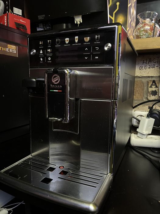 Кофемашинка Delonghi