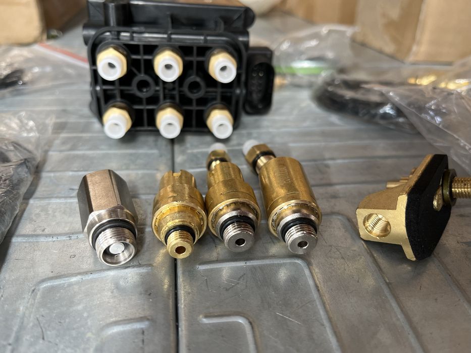 Perna aer bmw seria 7 g11 g12 fata spate compresor perne bloc de valve