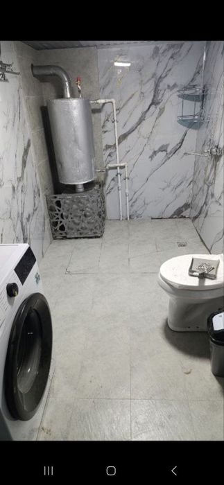 Урта чирчик тумани Авангардда.Куйликдан уйгача 9.5км. 1 соток 2хона.