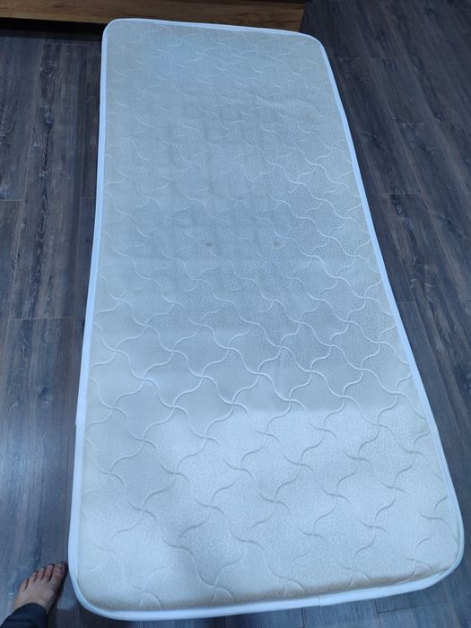 Кровать односпальная