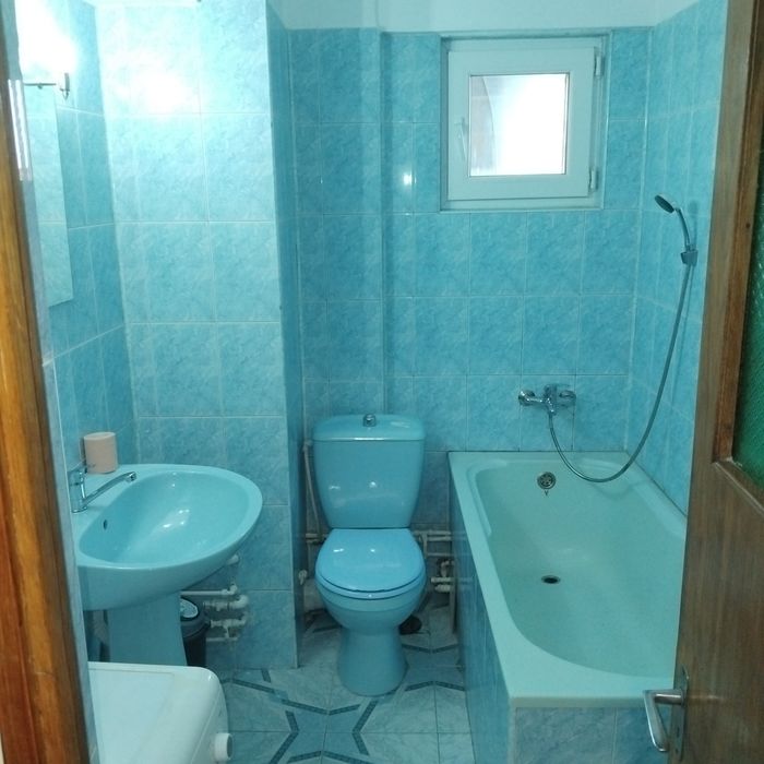 Apartament 2 camere . Zona Pacurari