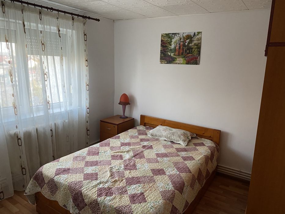 Inchiriez apartament 2 camere