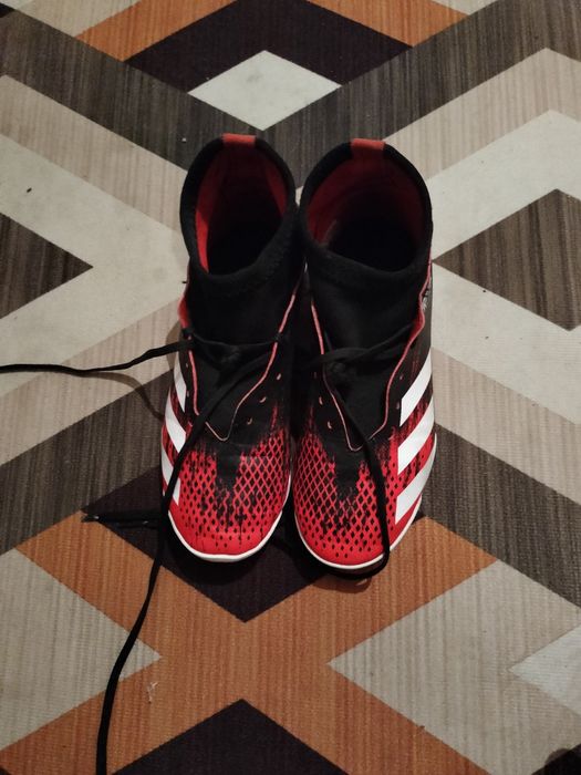 Адидас предаторы