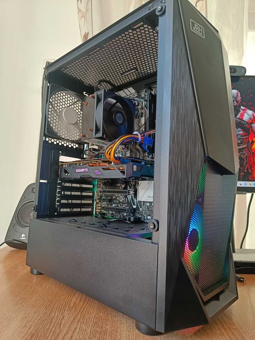 PC Unitate GAMING Ryzen 7 2700X 4.30Ghz/RX580 8GB/16GB DDR4/SSD GTA V