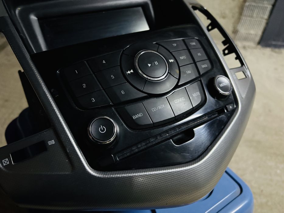 Продам магнитола Круз