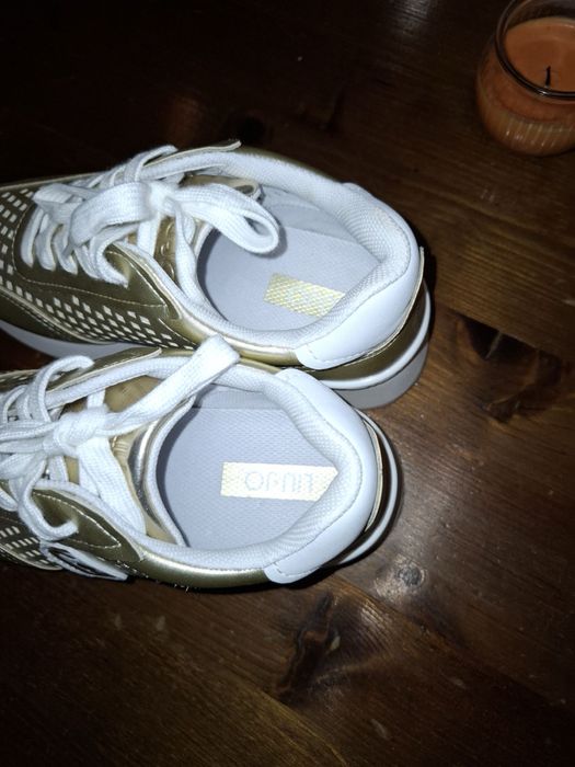 Дамски удобни сникърси