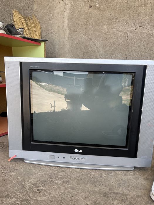 LG телевизор старый