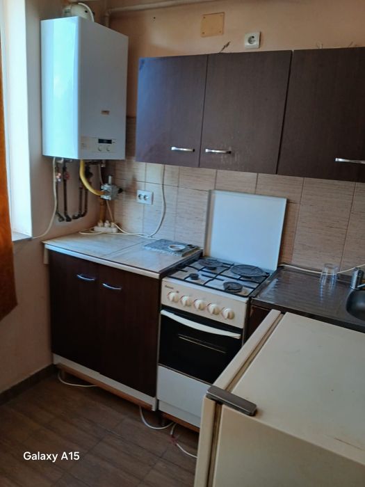 Închiriez apartament