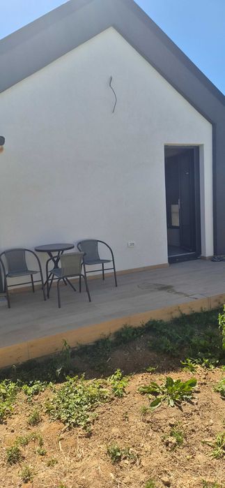 Inchiriez casa/birou 43 mp +curte cartier Oncea platou 500 e