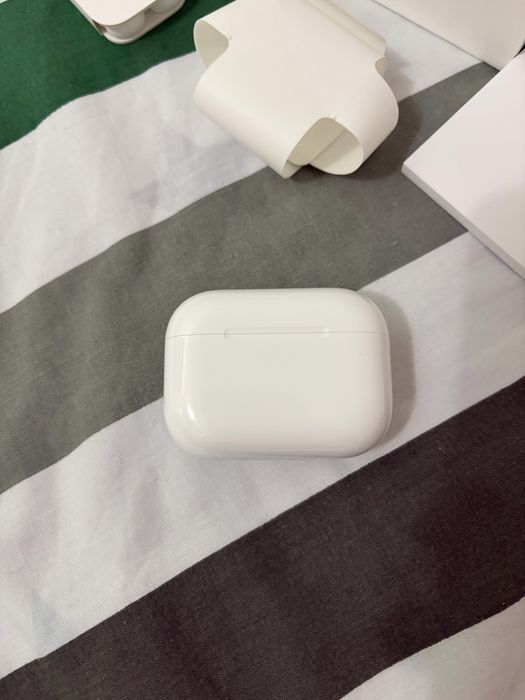 AirPods Pro 3 cu factura si garantie!