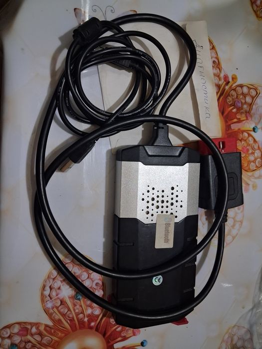 Диагностический сканер AvtoCom, Работает 12v-24v