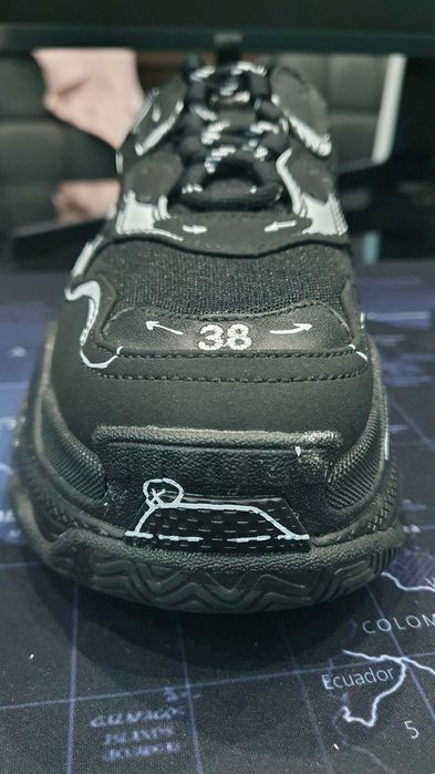 Balenciaga Triple S CLEAR SOLE Black/White