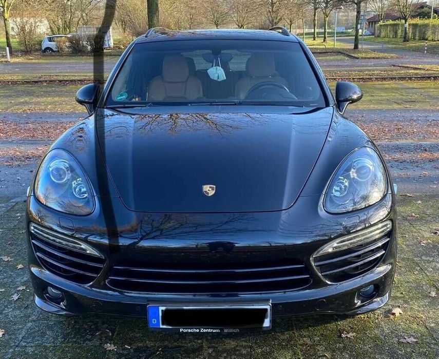 Dezmembrez porsche cayenne 3.0 euro 5 model 7P cayenne 2012