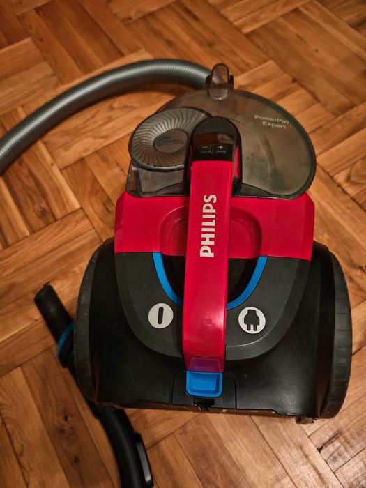 Прахосмукачка "Philips“