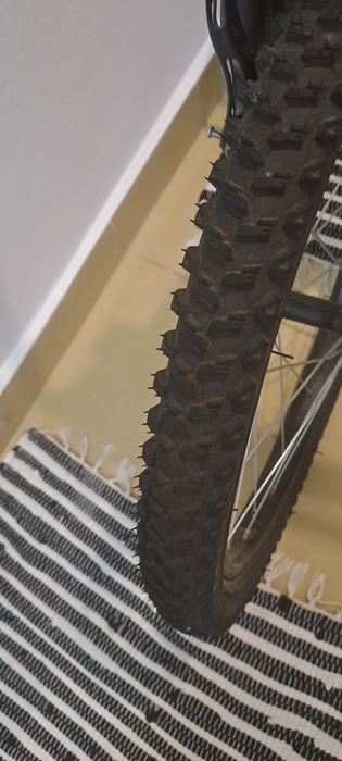 Vând bicicleta de copii 12 ani cu premergătoare