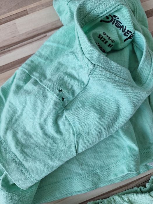 4 seturi Disney 9-12 luni