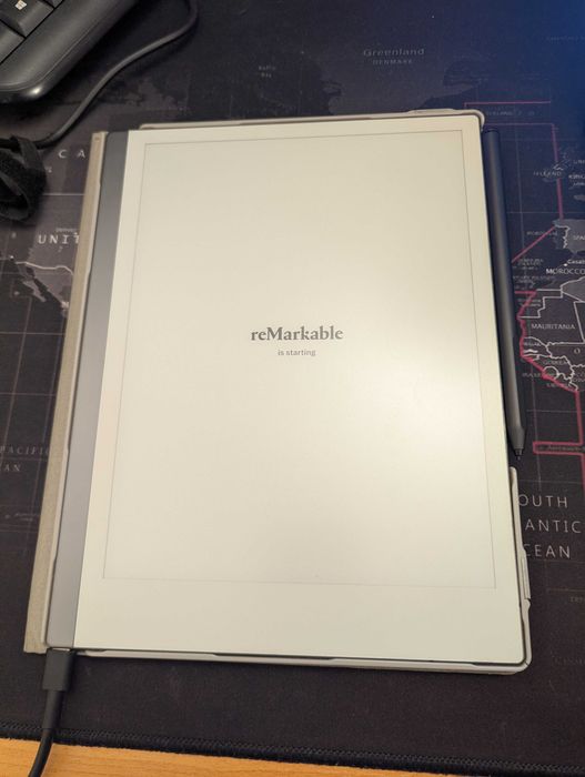 Remarkable 2 - Eink 10.3" cu marker