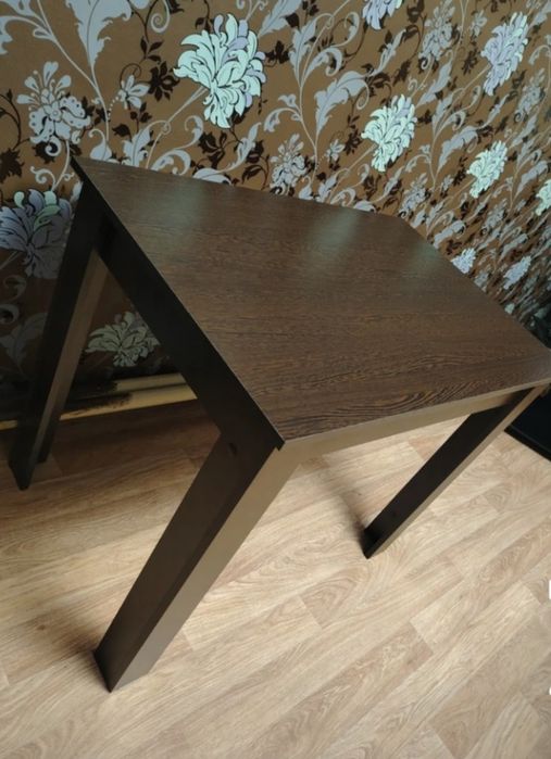 Кухонный стол продам