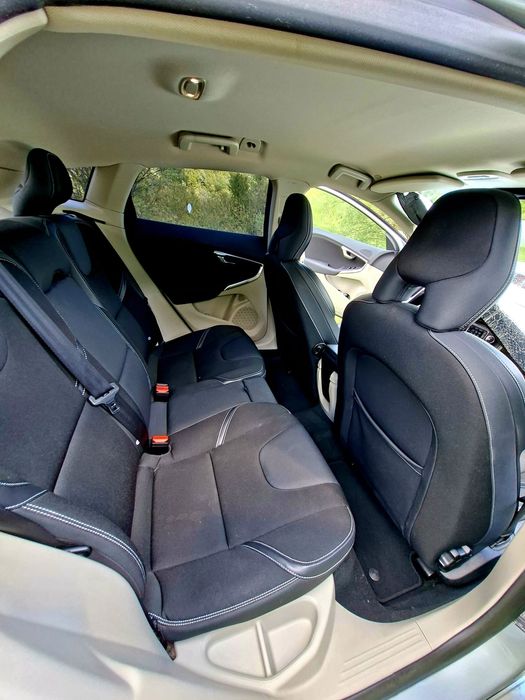 Volvo V40 - 2016