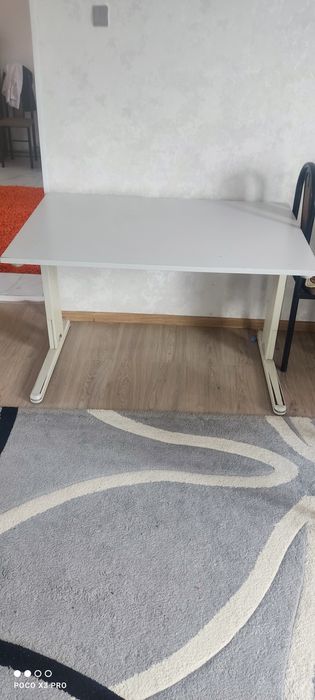 Продам широкий стол