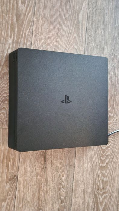 Play Station 4 slim 512 gb