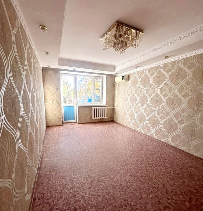 продам 2-х ком. 45кв. центр 3-этаж