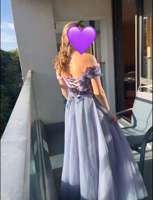 Лилава бална рокля