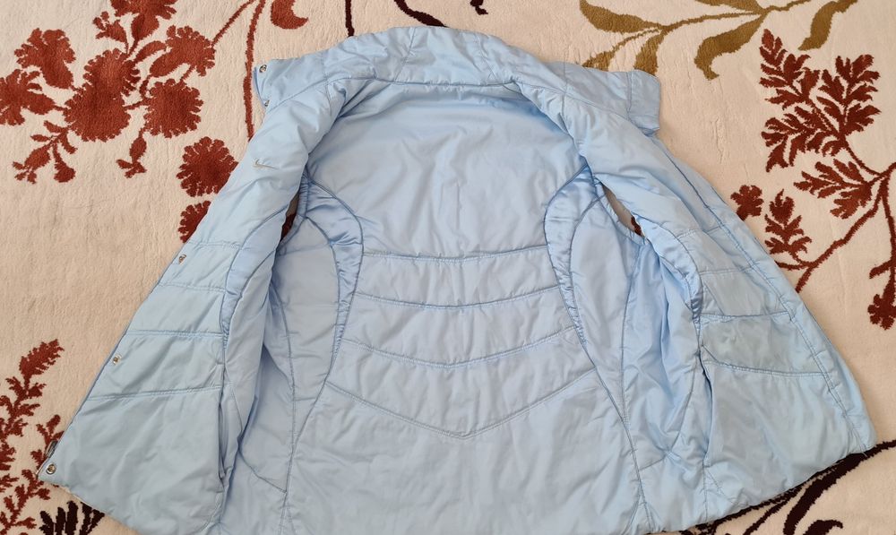 Vesta cu puf Nike dama cu  2 fete