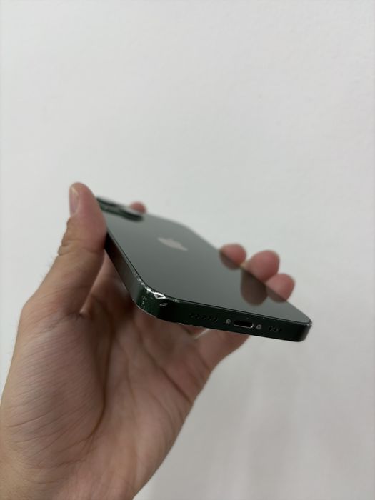 Продам iphone 13