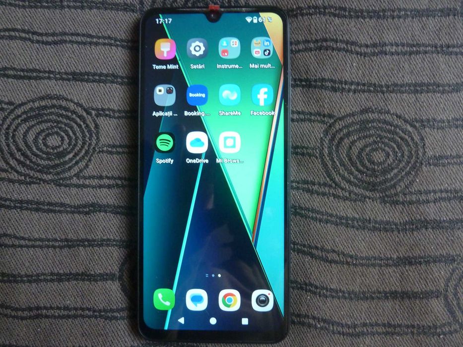 telefon xiaomi redmi A5,fabricat in 04/2025,android15,ram 3+3GB/64GB,arata foarte bine
