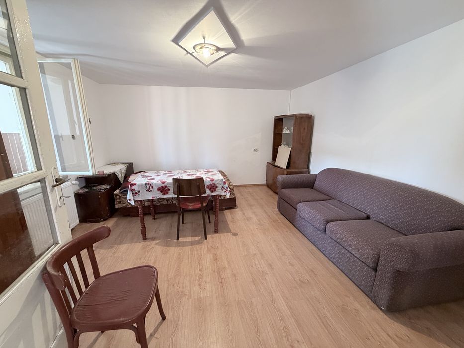 Casa individuala teren 500 mp de vanzare in Sura Mare