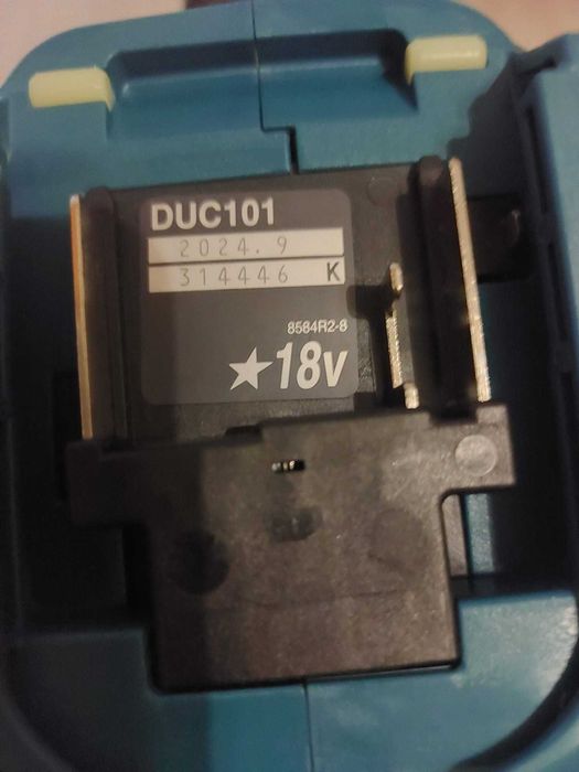 Minifierăstrău Makita DUC101