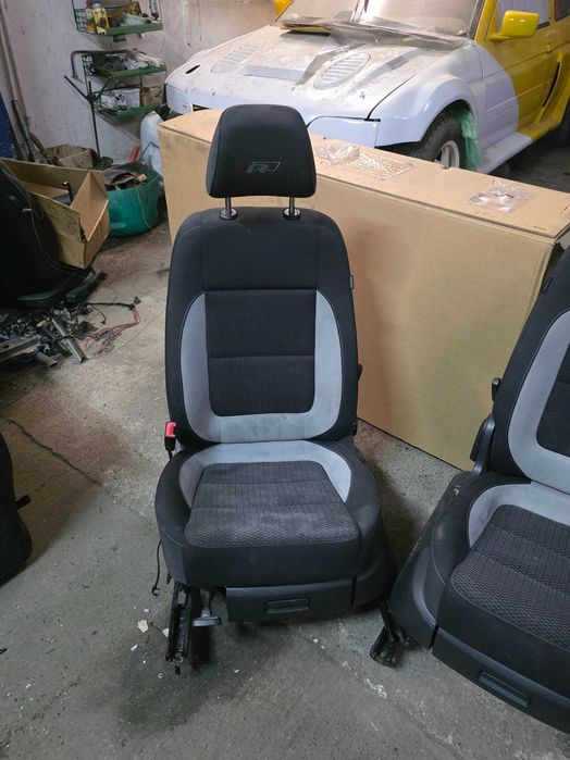 Interior R-Line VW Tiguan 5N 2014 – scaune încălzite, Alcantara