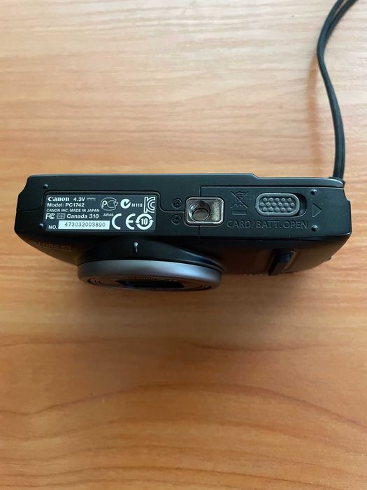 Фотоапарат Canon PowerShot SX260HS перфектно състояние