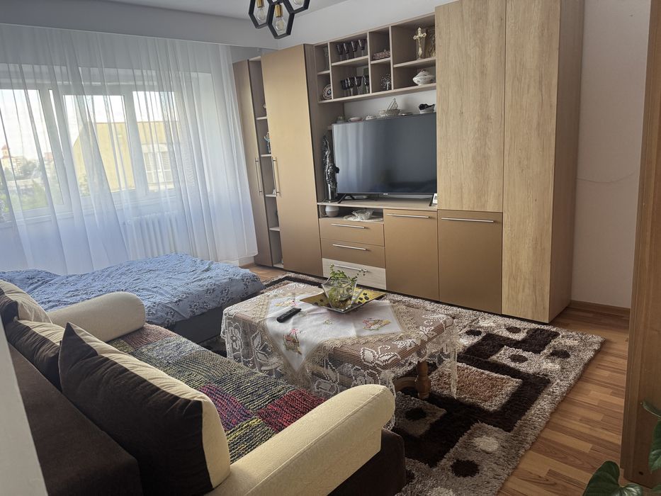 Inchiriez apartament Untold
