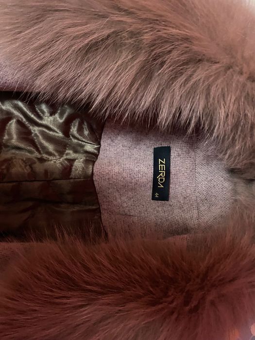 Пальто сотилади. Продается Пальто