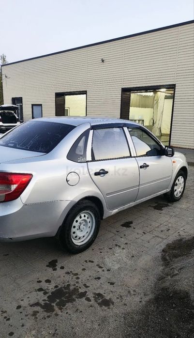 Lada Granta 2012 г