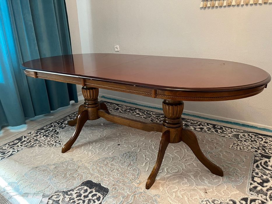 Овальный стол производство Малайзии